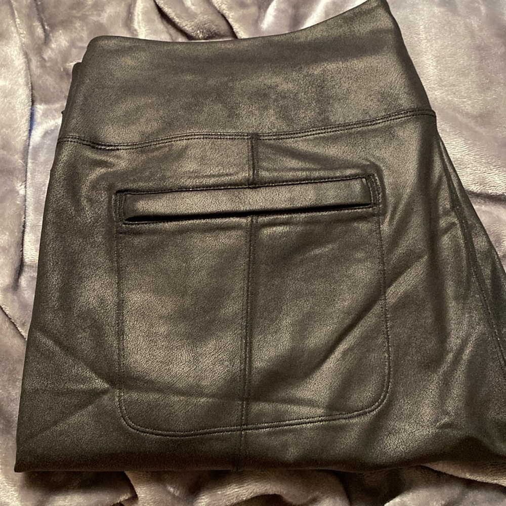 Athleta Delancey Gleam Tight - Picture 4 of 4